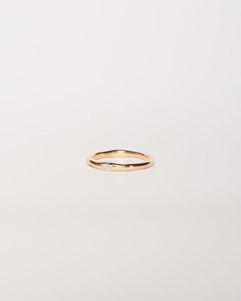 Diamonds on Thin Fluid Ring, Solid 14k Gold